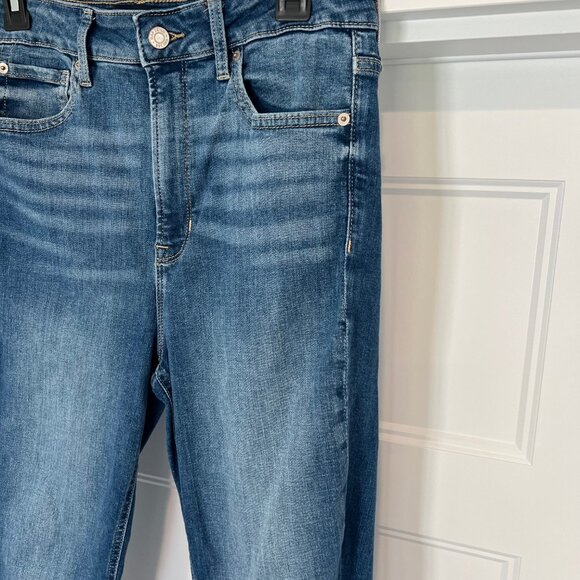 GAP Women Size 10/30R Sky High Universal Medium Blue Bay High Rise Legging Jeans - Picture 2 of 7